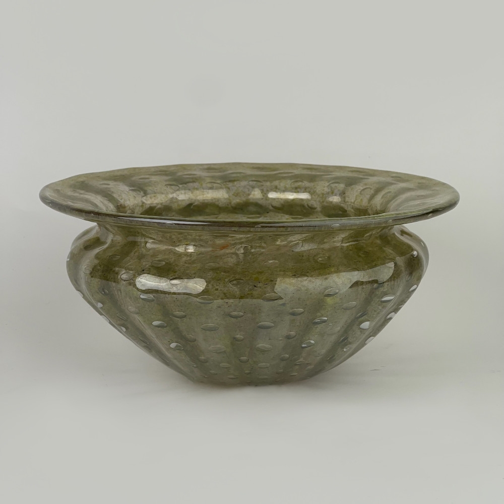 Mid-Century Modern Light Green Blown Murano Art Glass Bowl by Barovier