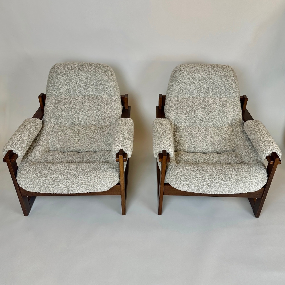 Pair of Brazilian Wood & Beige Wool Bouclè MP-163 Earth Chairs by Percival Lafer